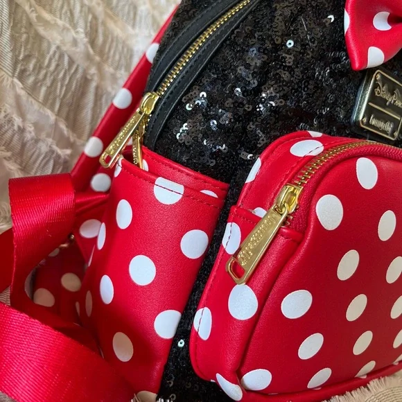 Loungefly Minnie Mouse Sequined Backpack - Picture 8 of 8